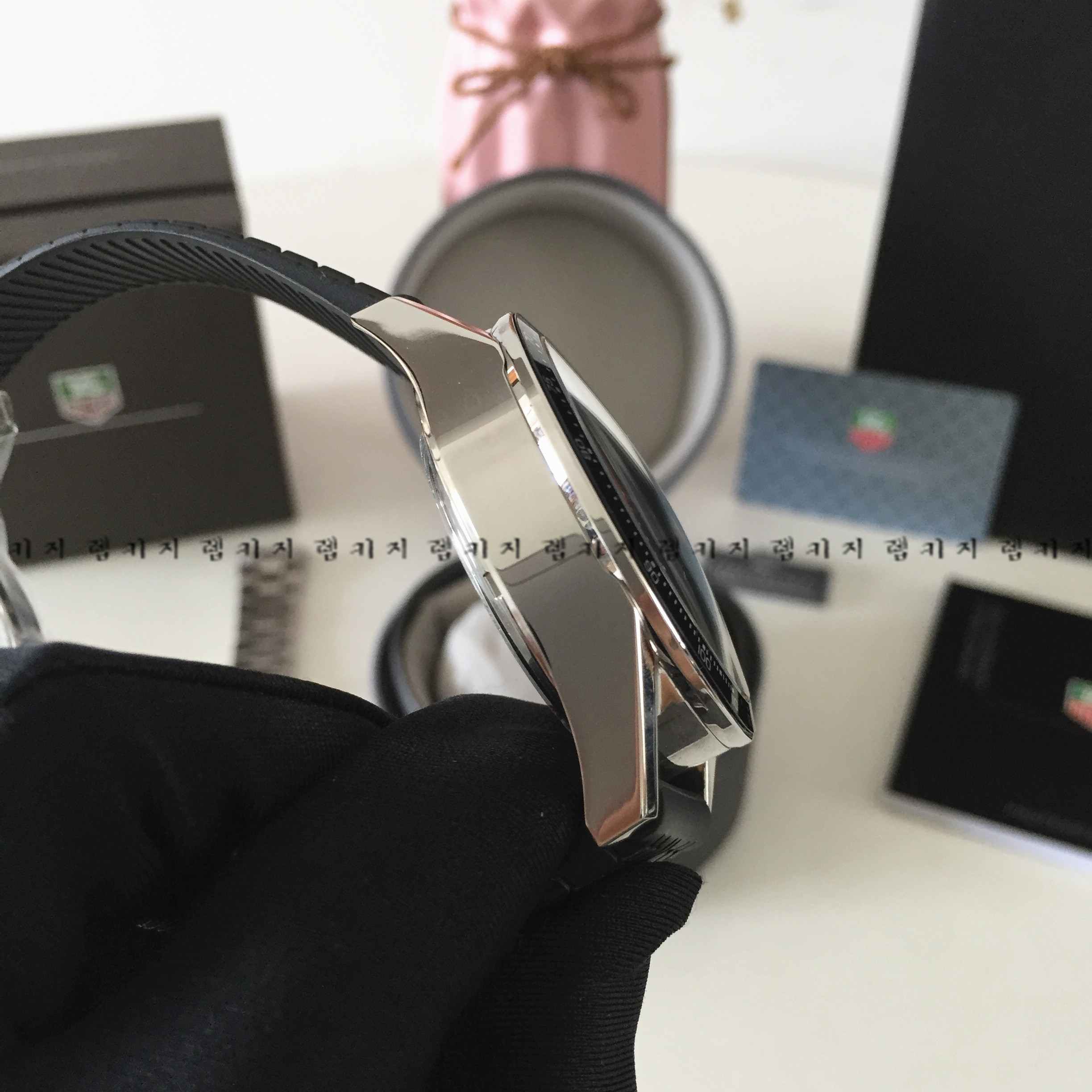 태그호이어 모나코 그랜드 프릭스 우레탄시계